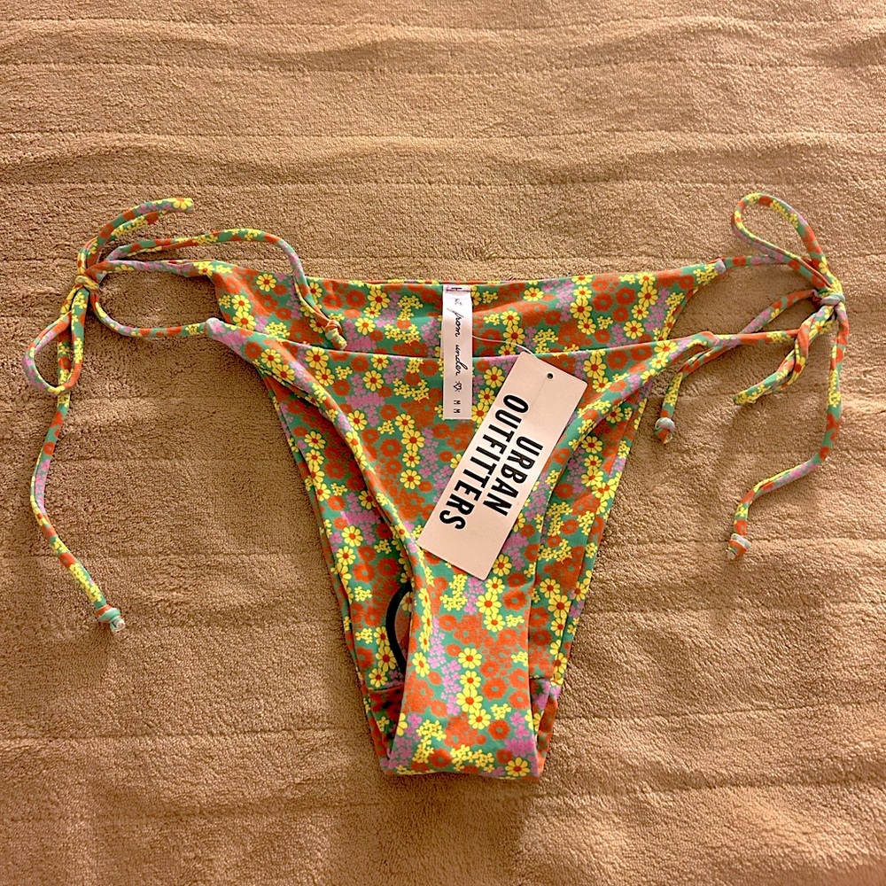 Urban Outfitters Out From Under Bikini Bottoms Sz Medium